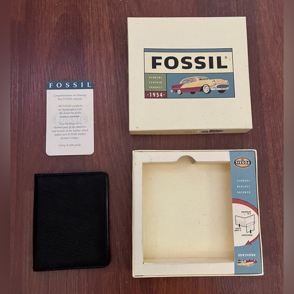 Vintage Fossil Glove Passbook - Picture 1 of 5